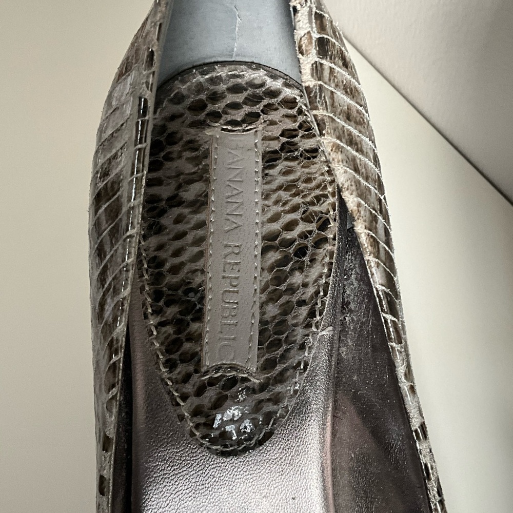 Banana Republic Snakeskin Heels - Black and Gray - Picture 5 of 5